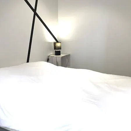 Le Larbaud 7 - Hypercentre - Proche Thermes & Parc Apartment *
